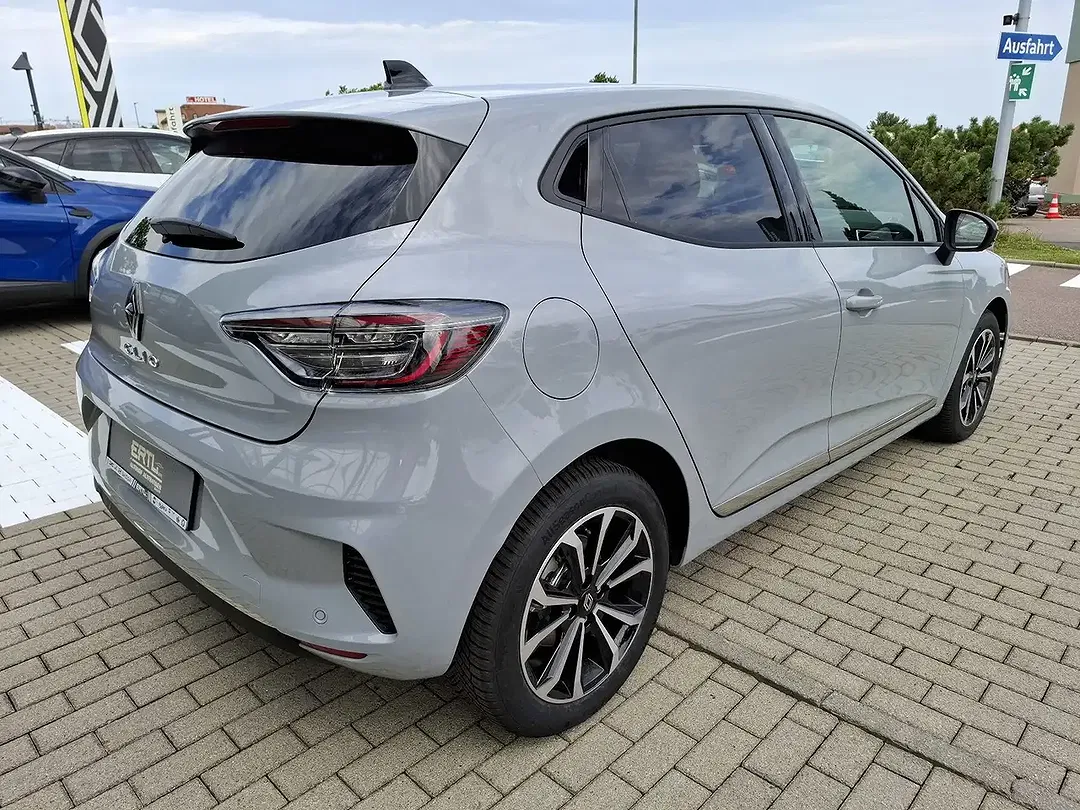 Renault Clio - Thumbnail 7