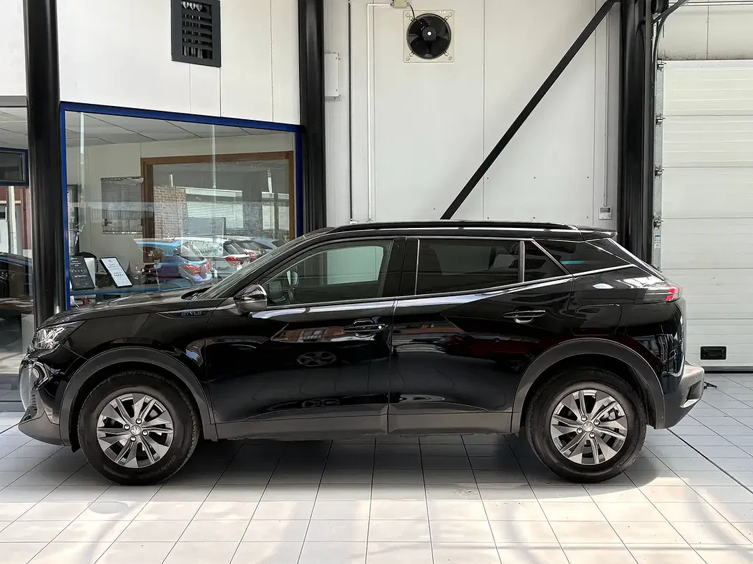 Peugeot 2008 - Thumbnail 2