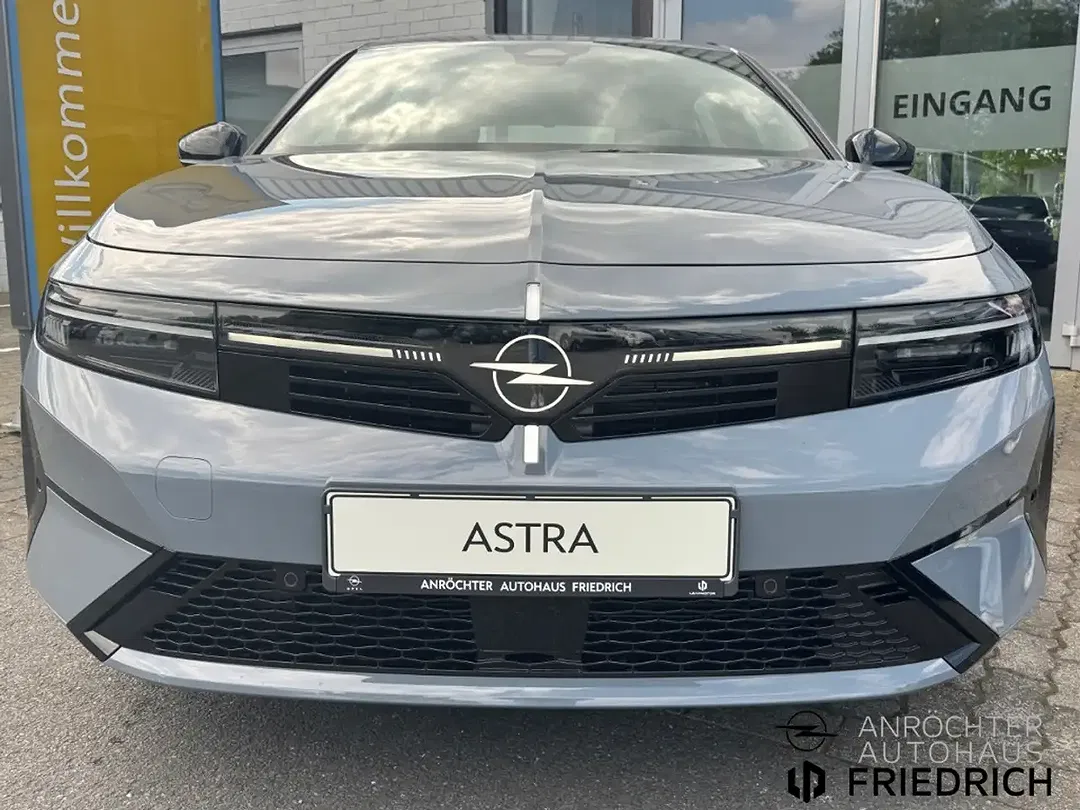 Opel Astra - Thumbnail 2