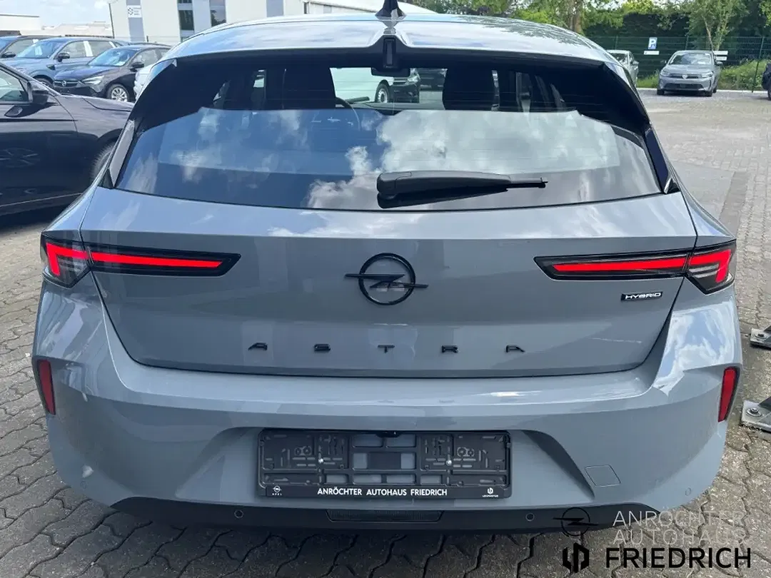 Opel Astra - Thumbnail 5