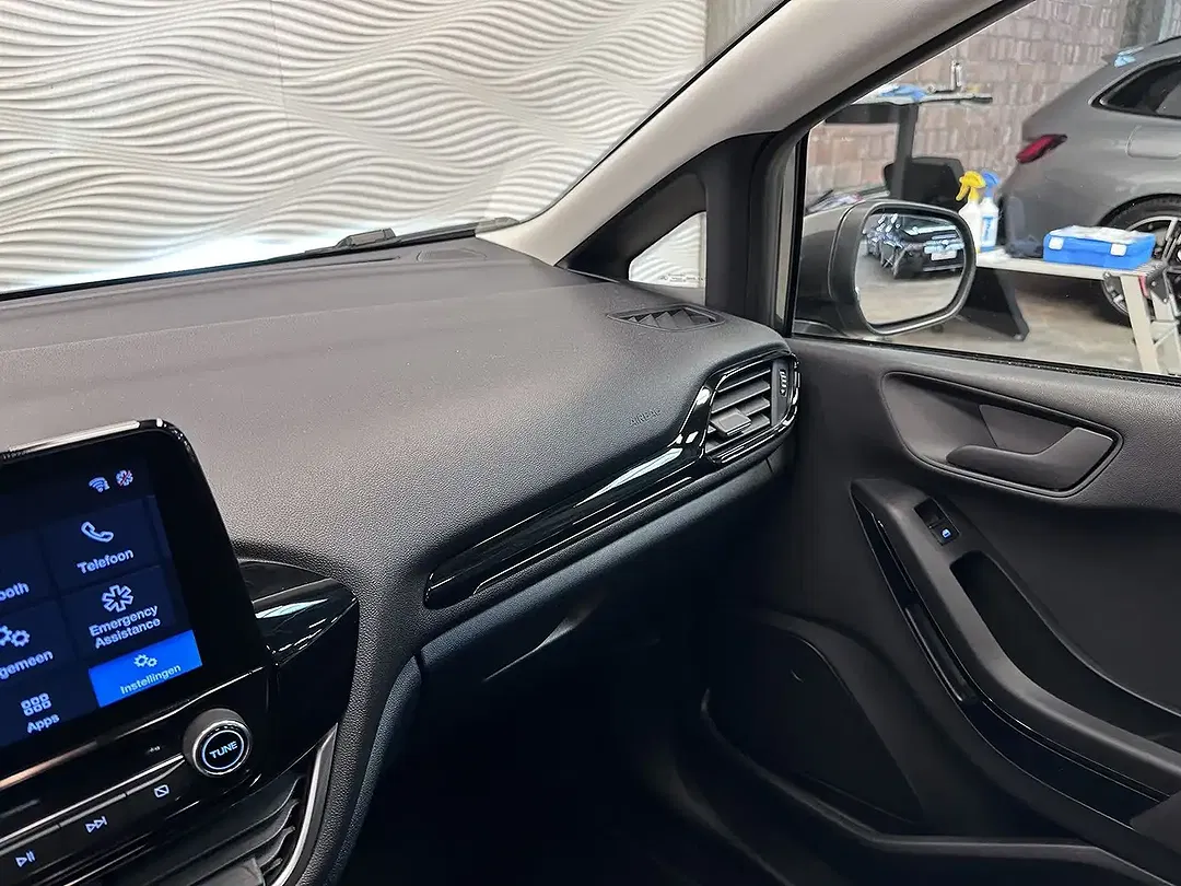 Ford Fiesta - Thumbnail 27
