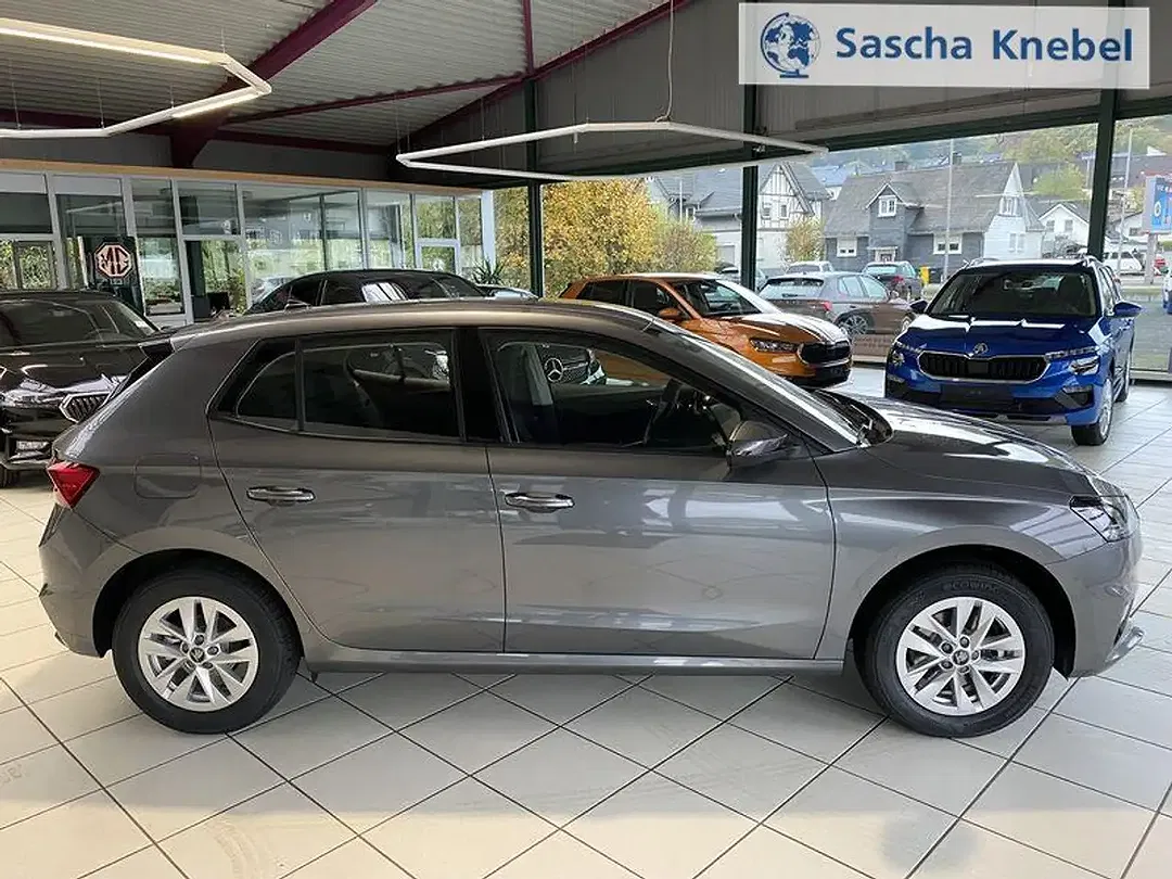 Skoda Fabia - Thumbnail 3