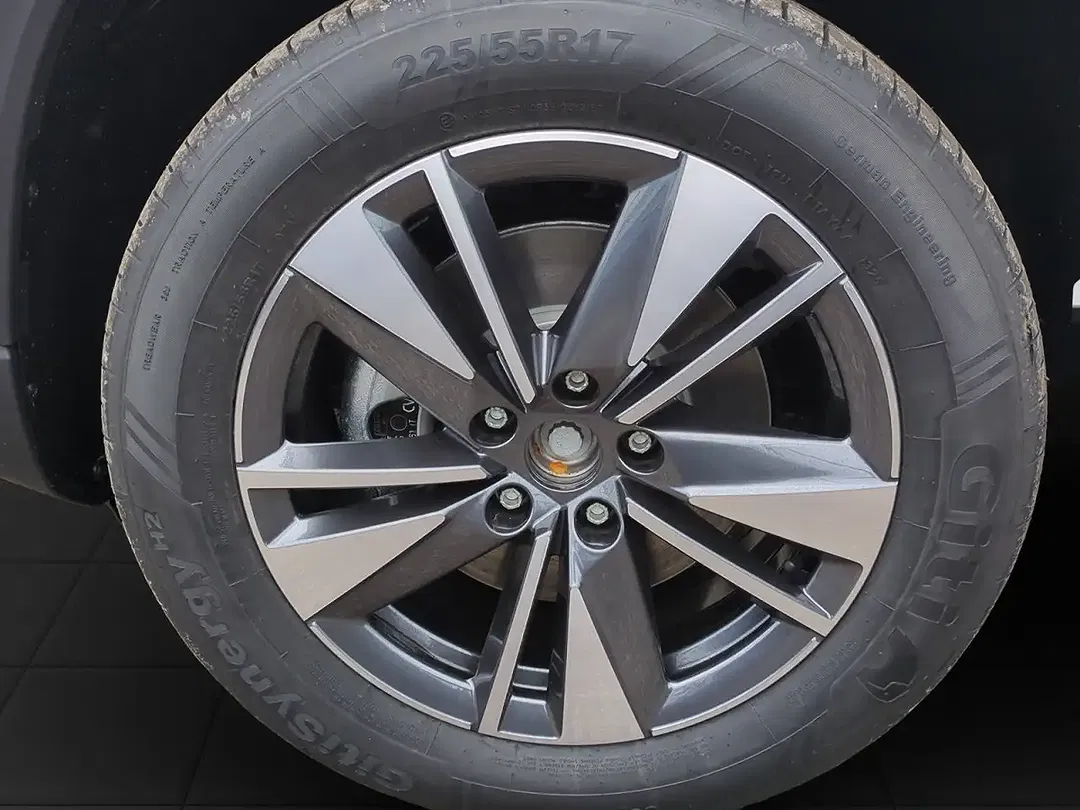Skoda Karoq - Thumbnail 14