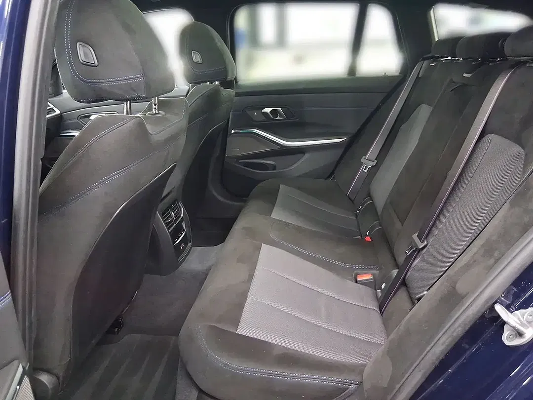 BMW 330 - Thumbnail 11