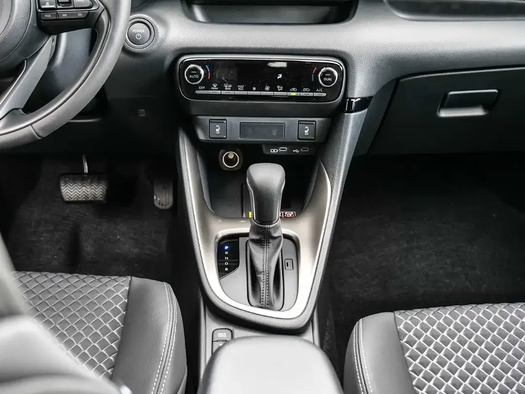 Mazda 2 - Thumbnail 11