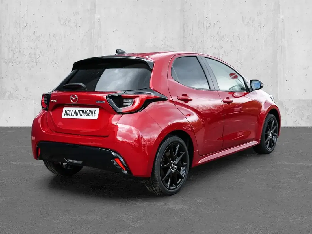 Mazda 2 - Thumbnail 2