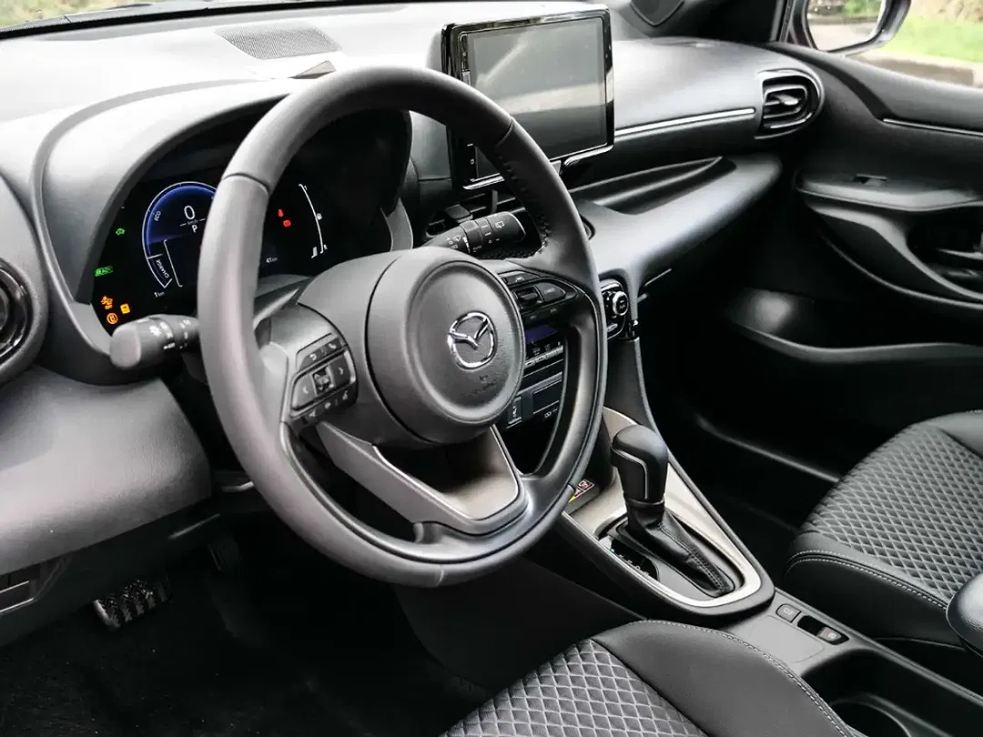 Mazda 2 - Thumbnail 5