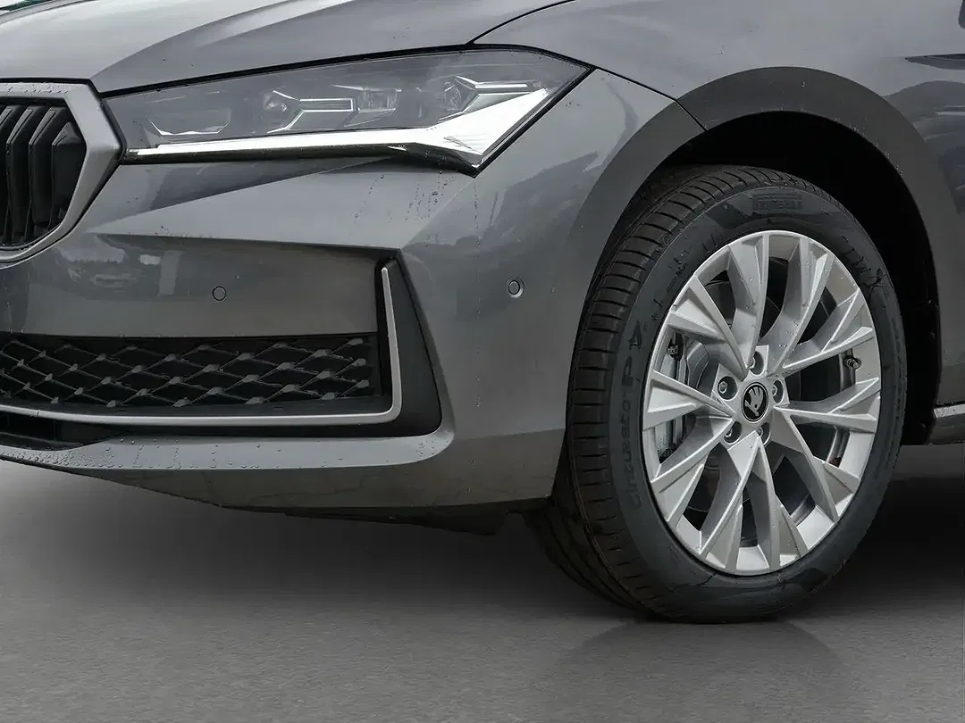 Skoda Superb - Thumbnail 12