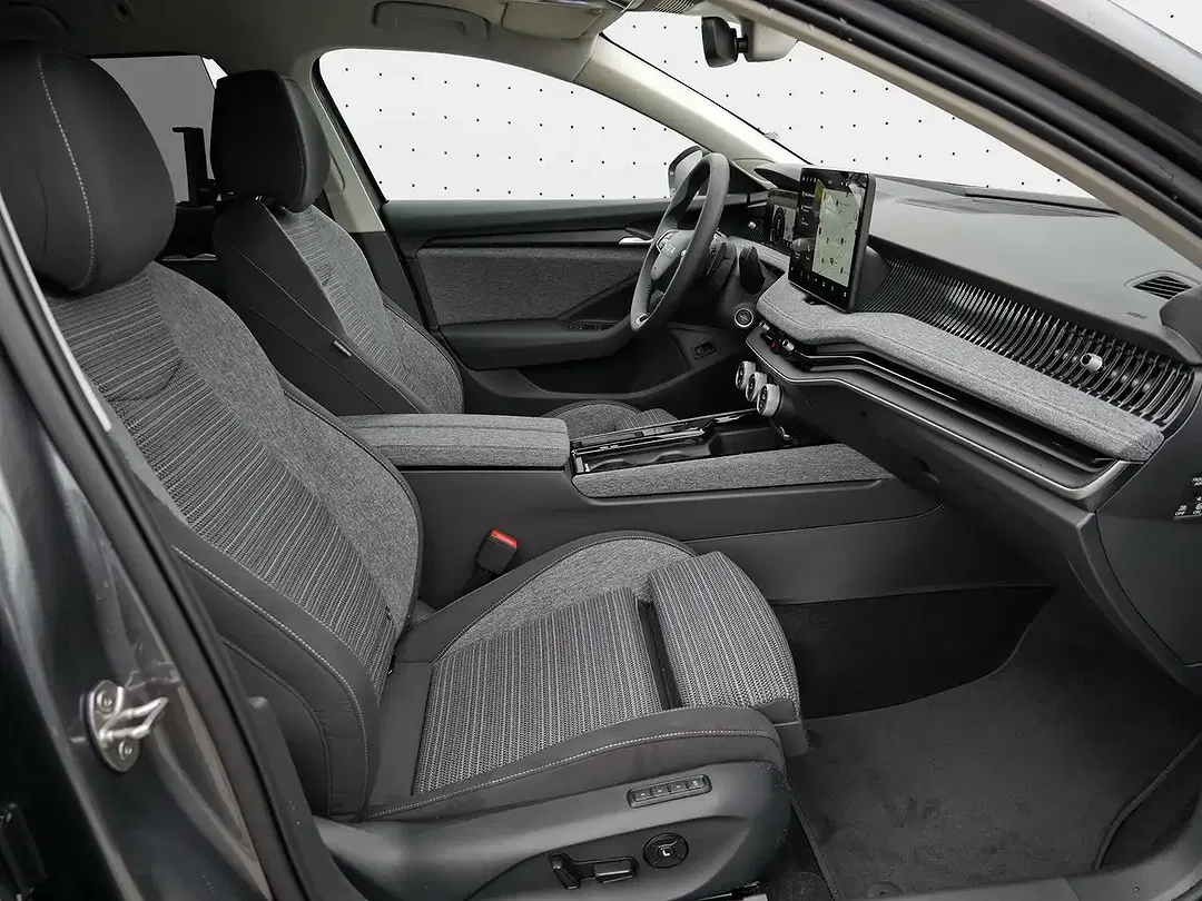 Skoda Superb - Thumbnail 3
