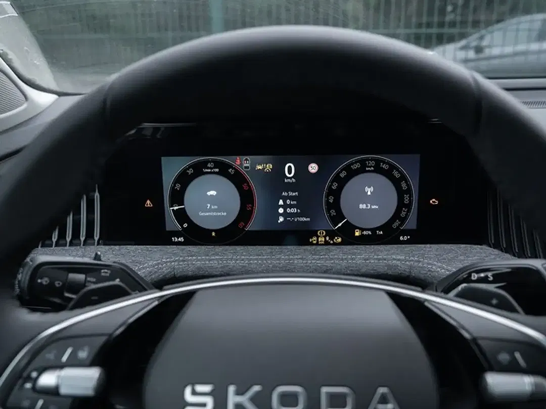 Skoda Superb - Thumbnail 11