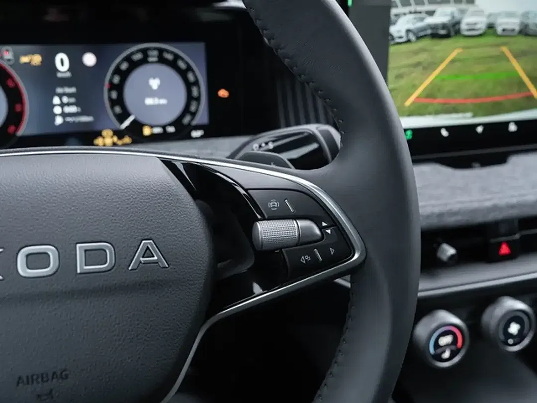 Skoda Superb - Thumbnail 12