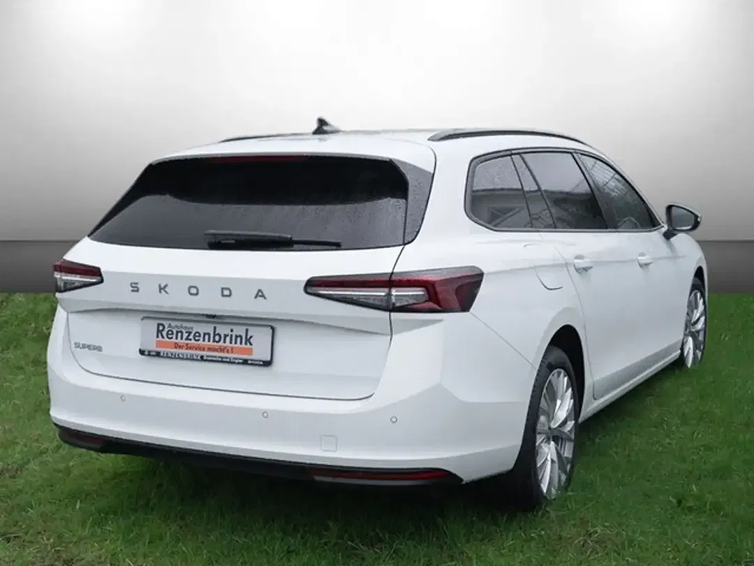 Skoda Superb - Thumbnail 2