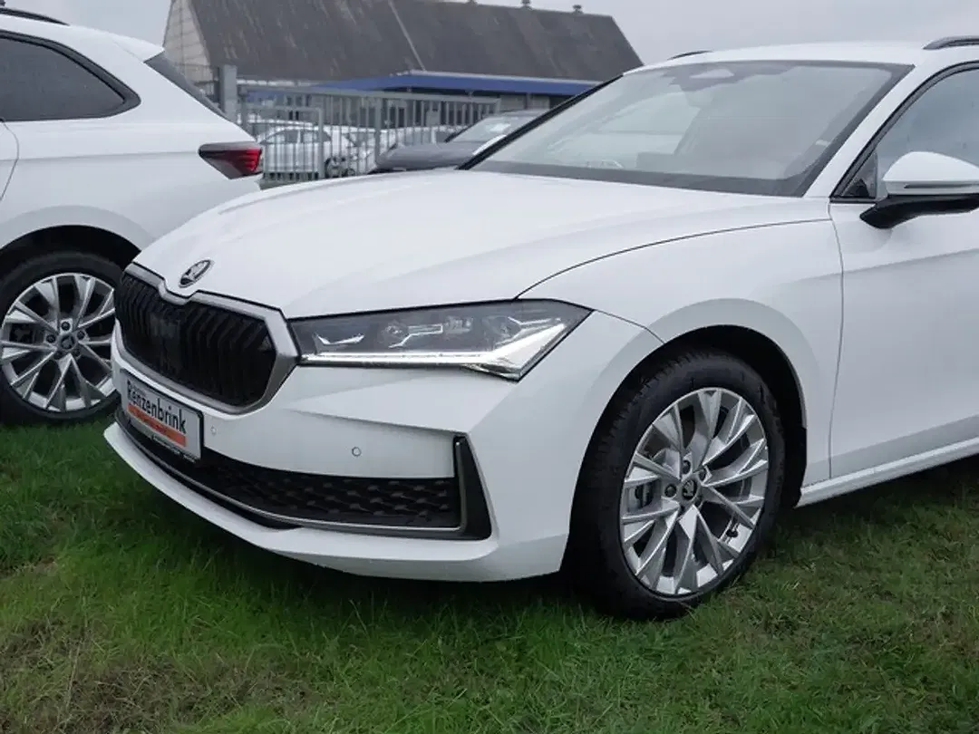 Skoda Superb - Thumbnail 3