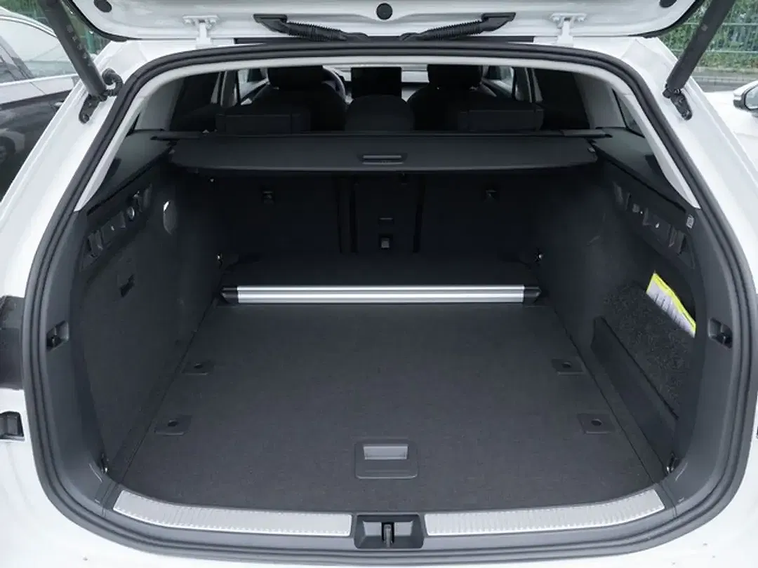 Skoda Superb - Thumbnail 4