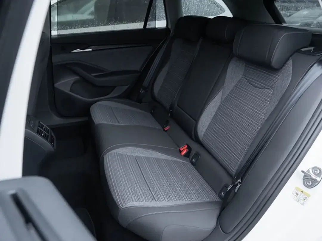 Skoda Superb - Thumbnail 7