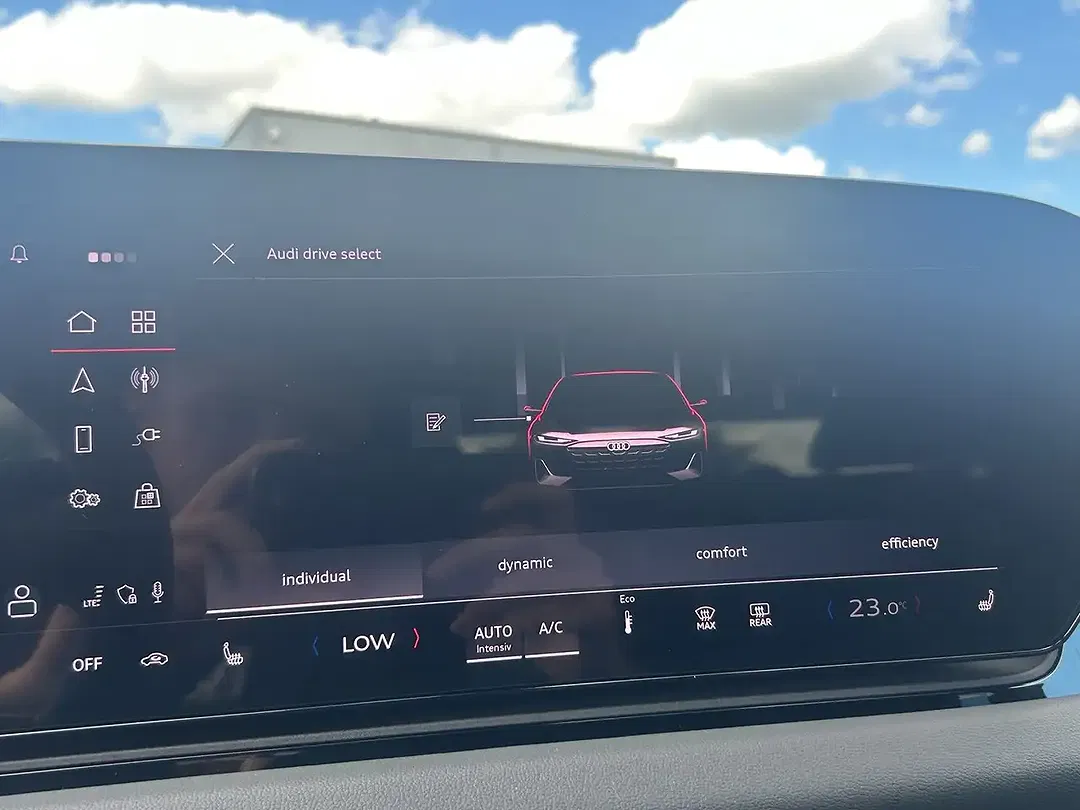 Audi A6 e-tron - Thumbnail 18