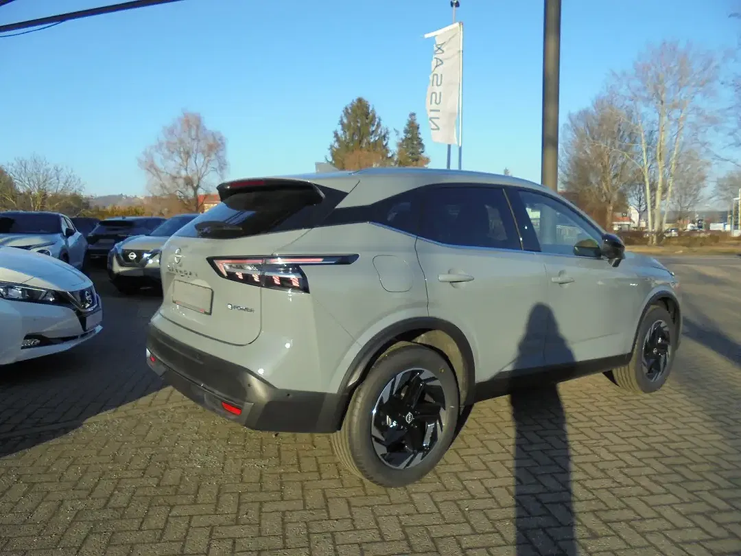 Nissan Qashqai - Thumbnail 4