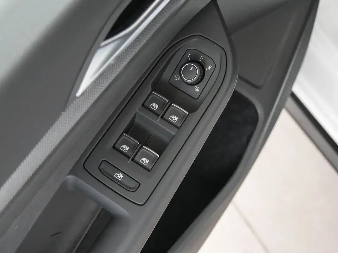 Volkswagen Golf Variant - Thumbnail 11