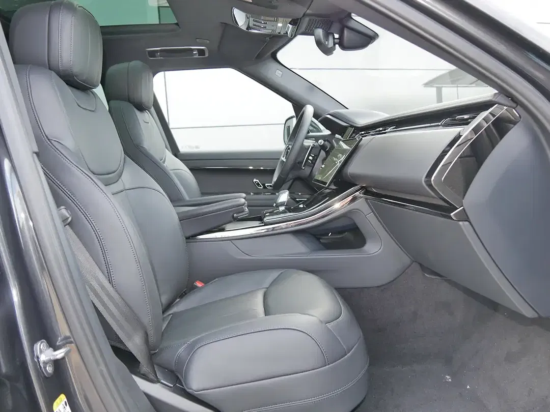 Land Rover Range Rover Sport - Thumbnail 3