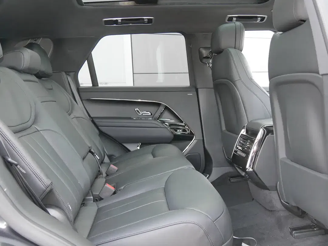 Land Rover Range Rover Sport - Thumbnail 5