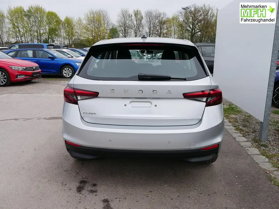 Skoda Fabia - Thumbnail 2