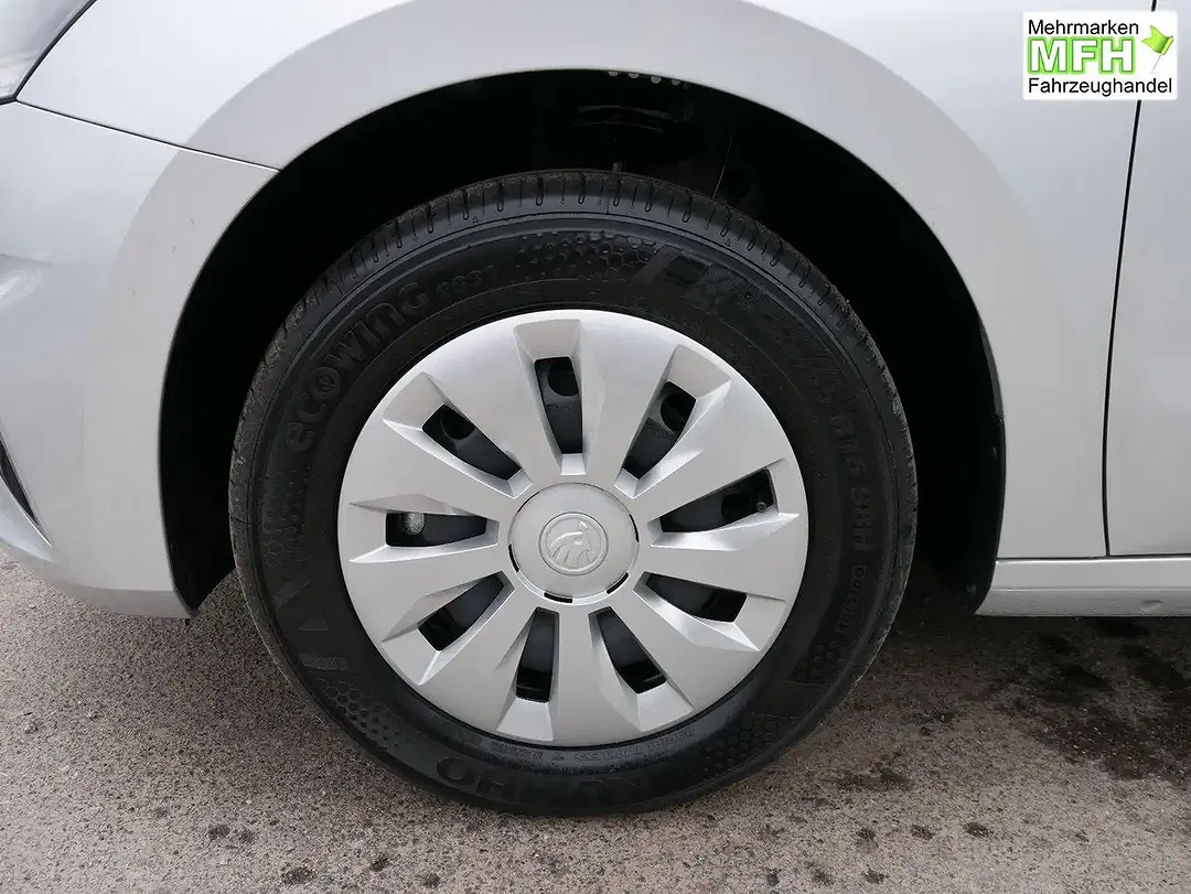 Skoda Fabia - Thumbnail 4