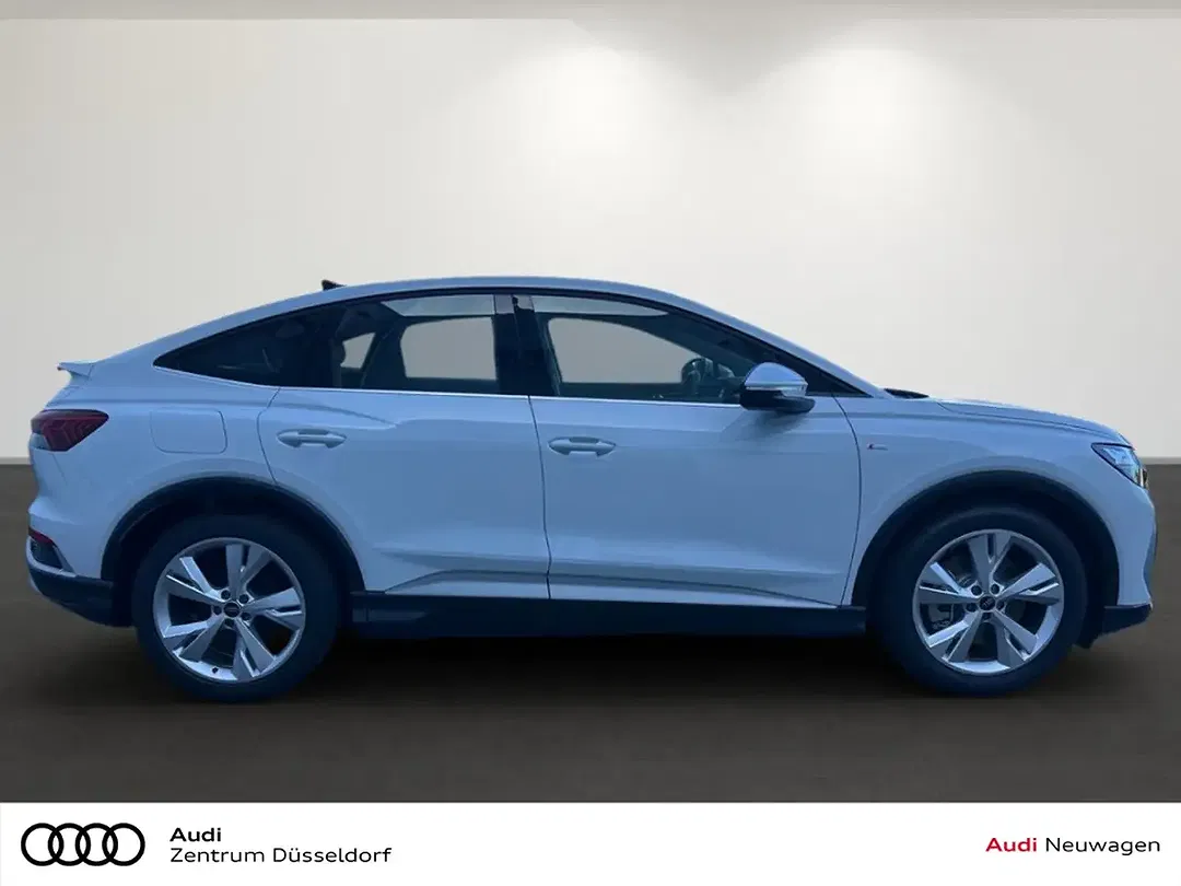 Audi Q4 e-tron - Thumbnail 3