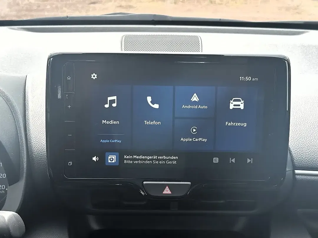 Mazda 2 - Thumbnail 11