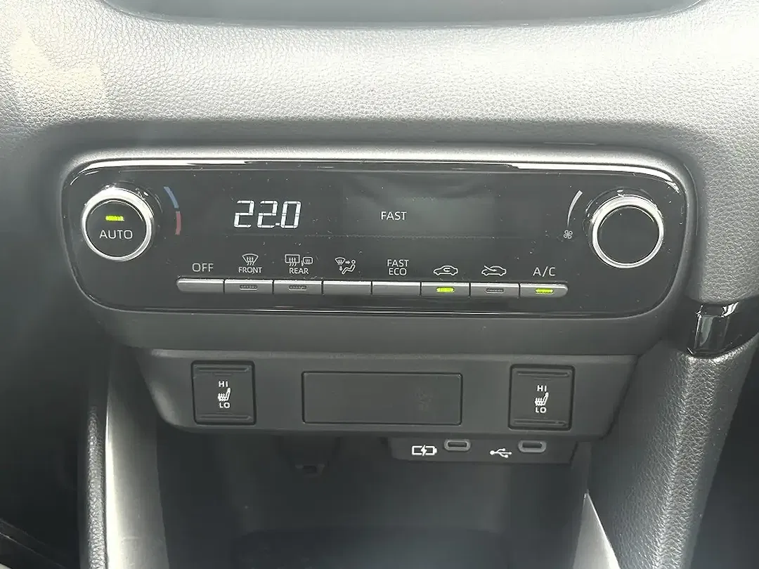 Mazda 2 - Thumbnail 12