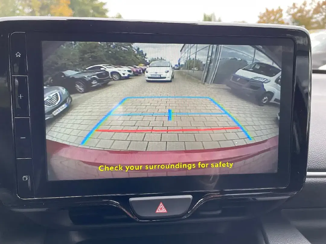Mazda 2 - Thumbnail 11
