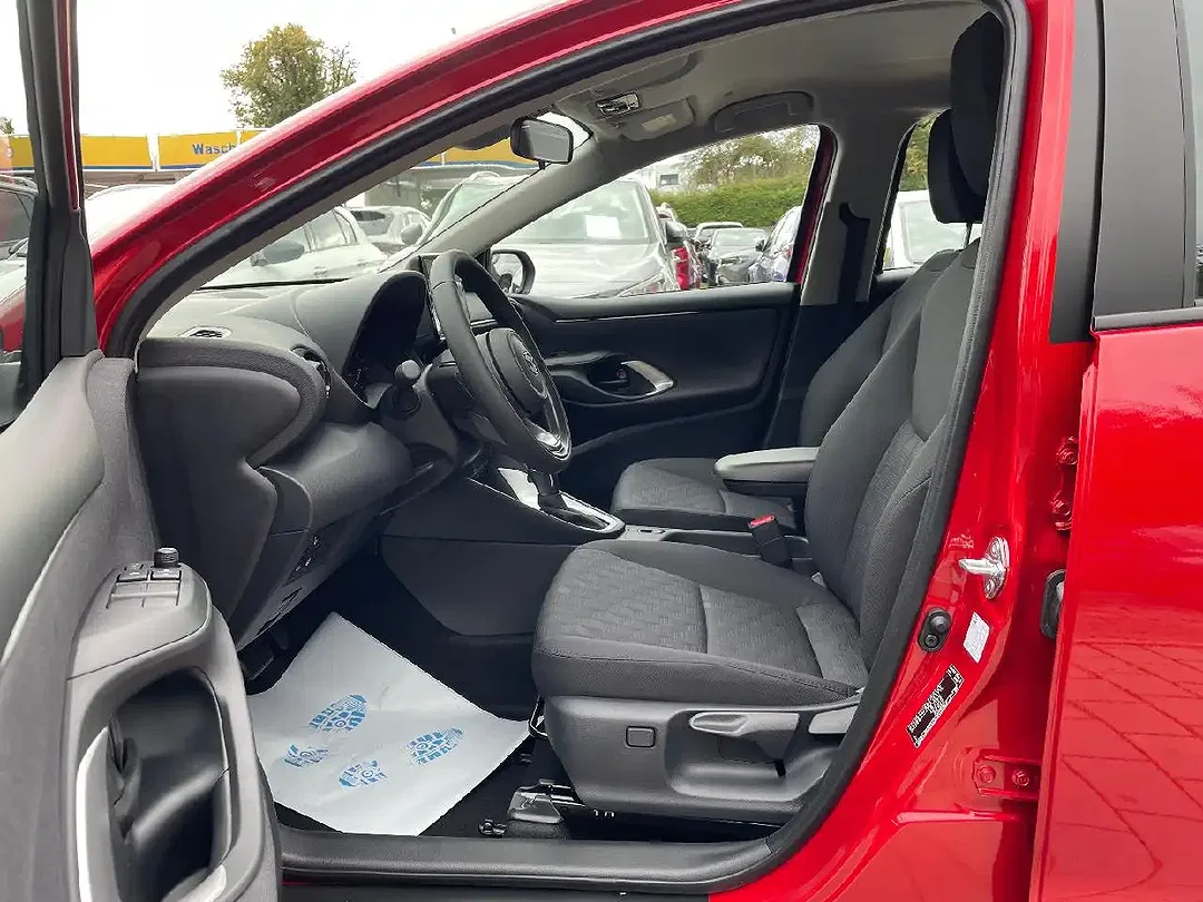 Mazda 2 - Thumbnail 7