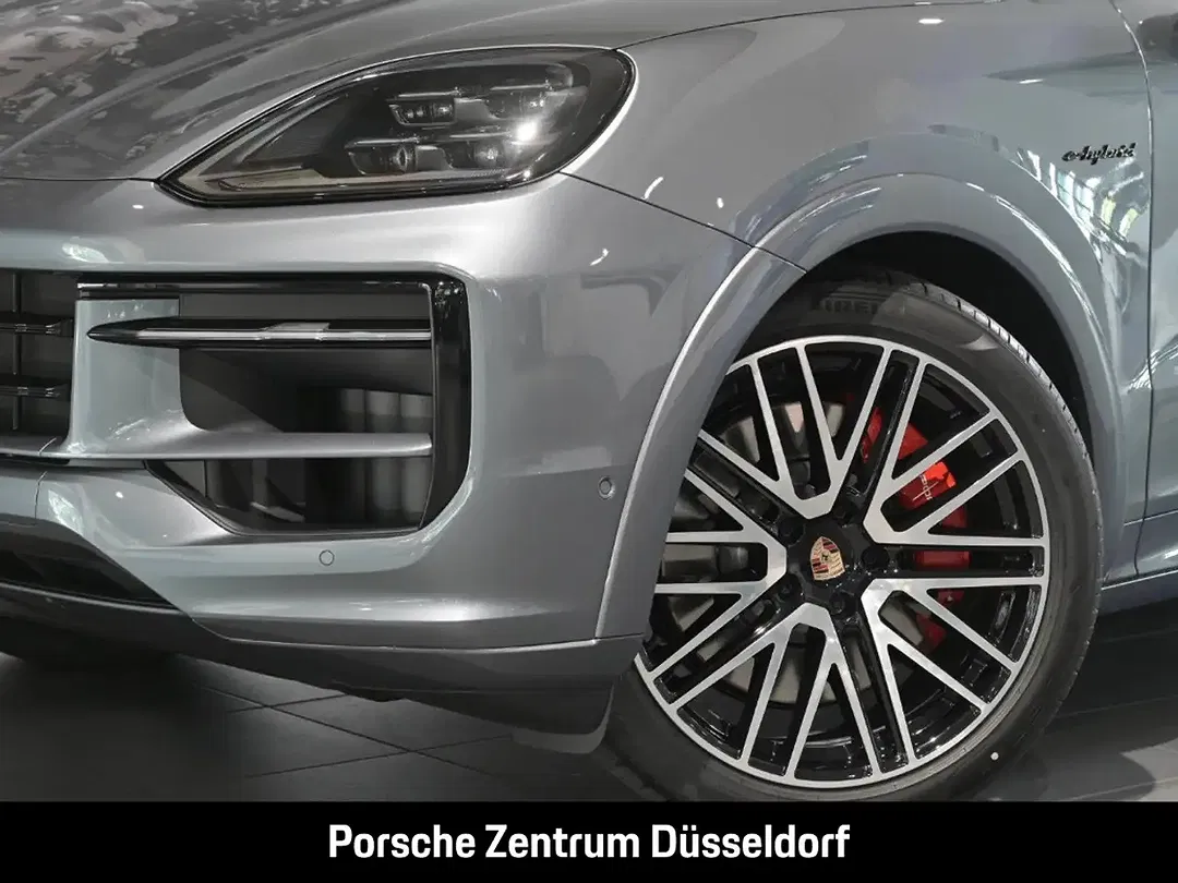 Porsche Cayenne - Thumbnail 4