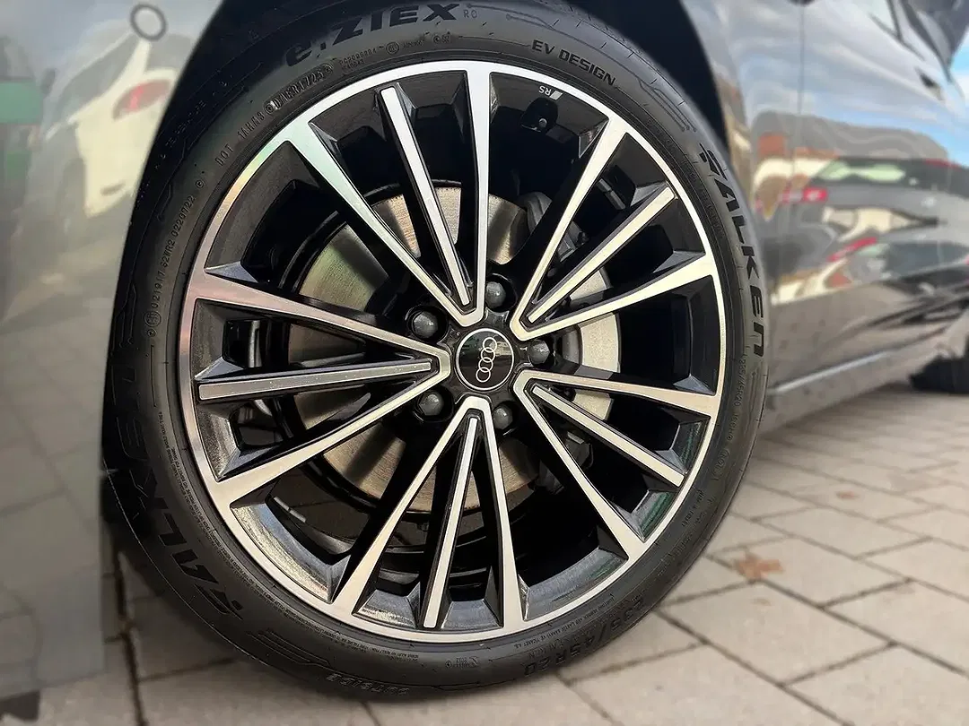 Audi A6 - Thumbnail 6