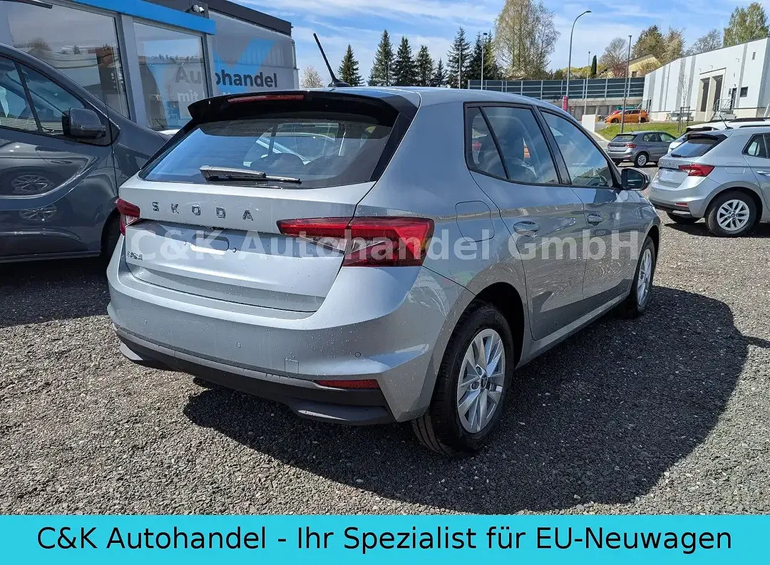 Skoda Fabia - Thumbnail 12