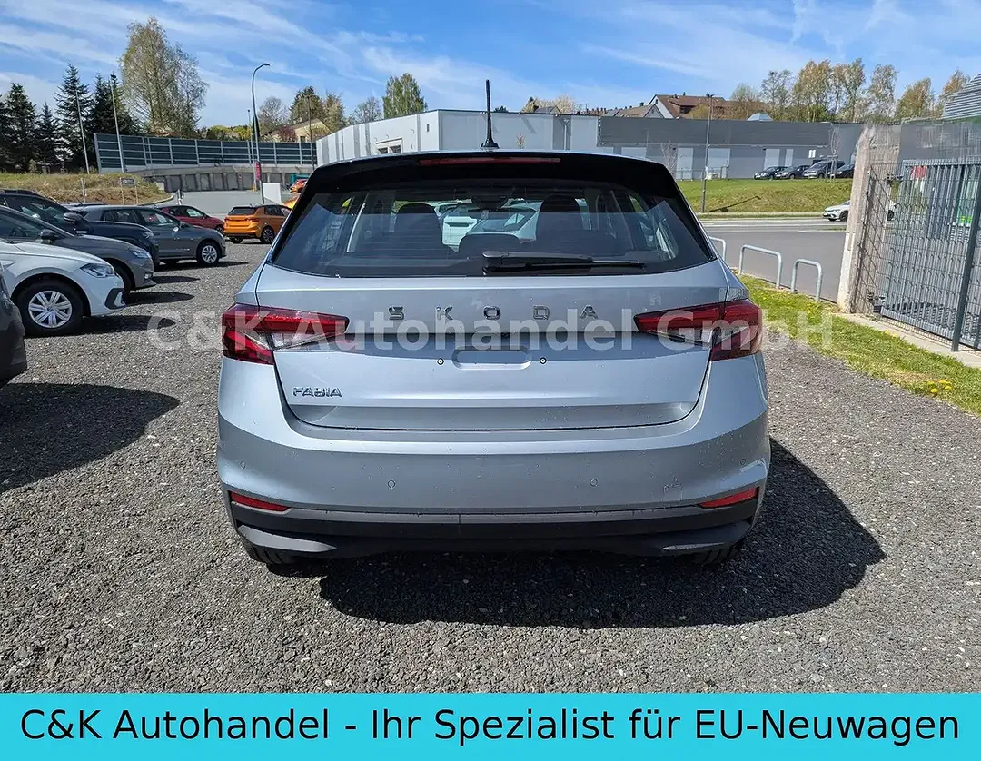 Skoda Fabia - Thumbnail 14