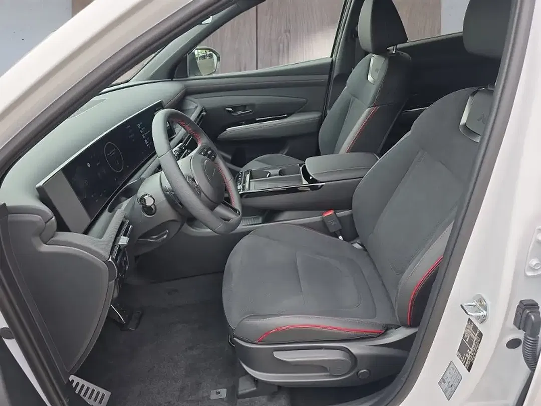 Hyundai TUCSON - Thumbnail 9