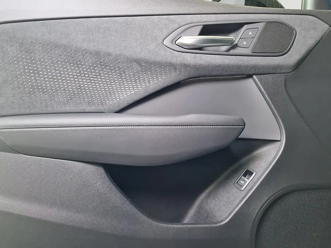 Audi Q3 - Thumbnail 12