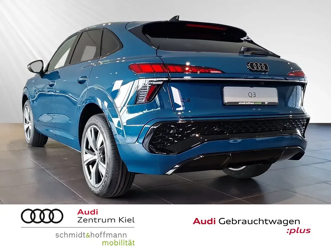 Audi Q3 - Thumbnail 3