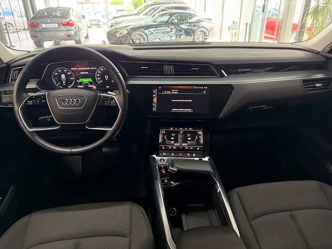 Audi e-tron - Thumbnail 10