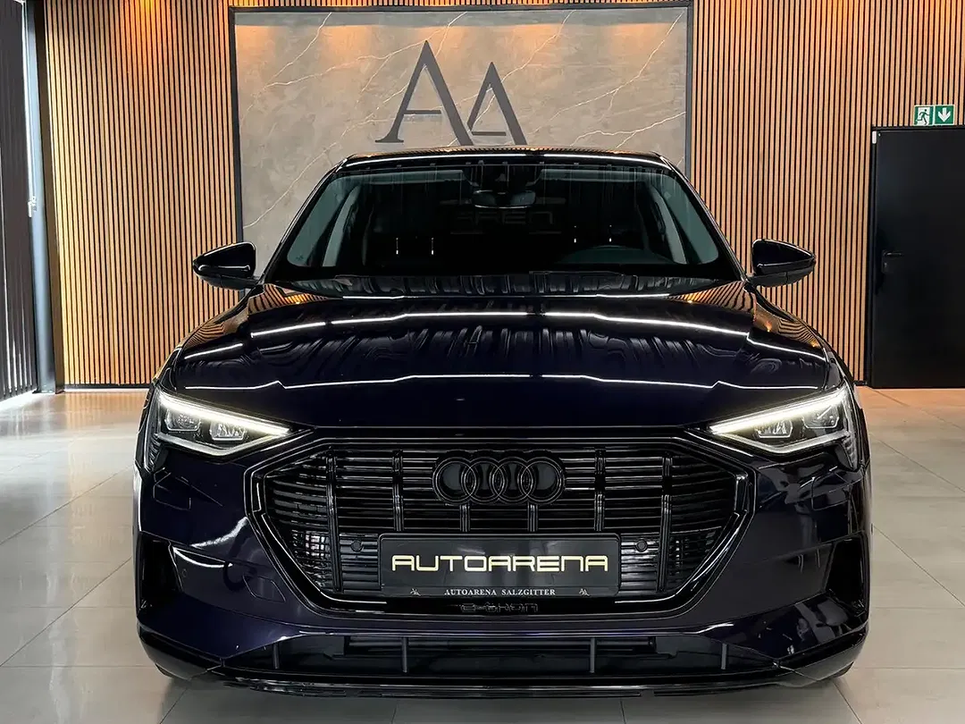 Audi e-tron - Thumbnail 3
