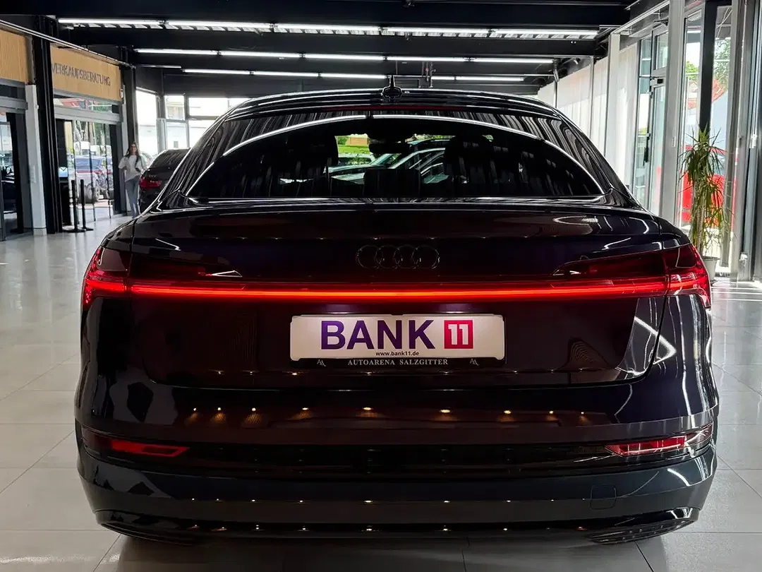 Audi e-tron - Thumbnail 6