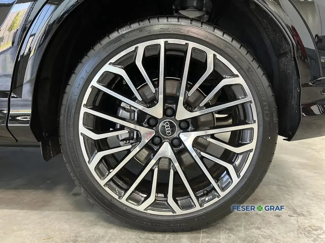 Audi Q5 - Thumbnail 10