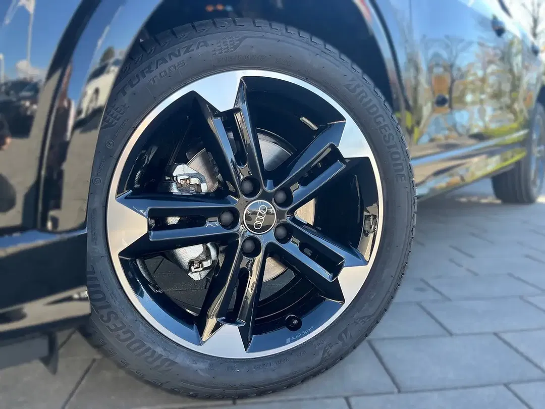 Audi Q2 - Thumbnail 6