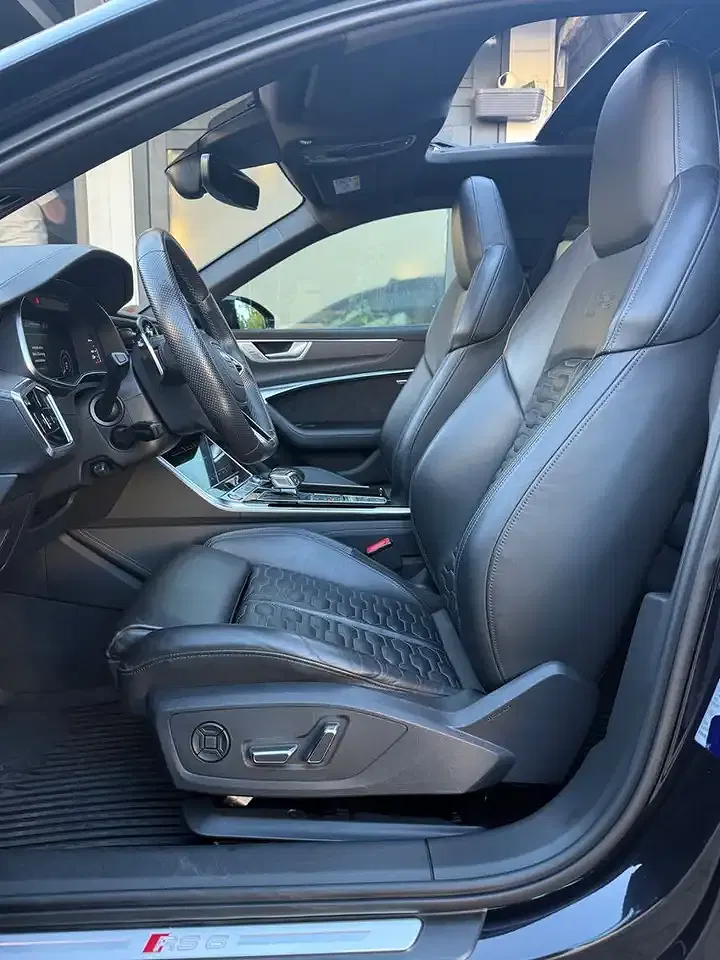 Audi RS6 - Thumbnail 6