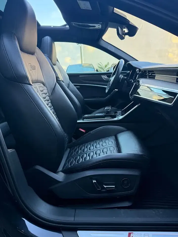 Audi RS6 - Thumbnail 7