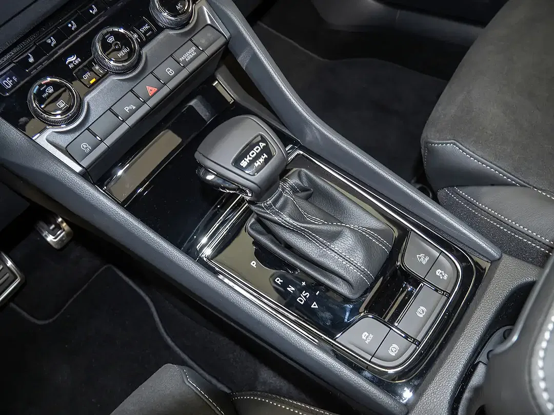 Skoda Karoq - Thumbnail 10
