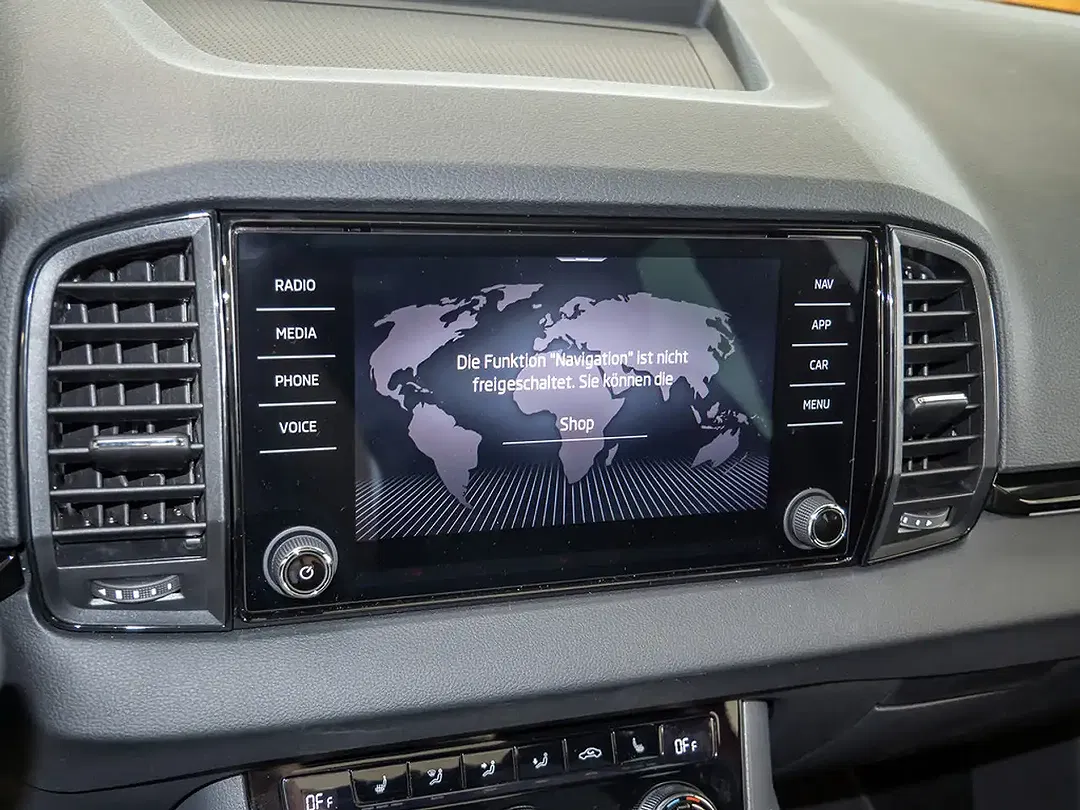 Skoda Karoq - Thumbnail 8