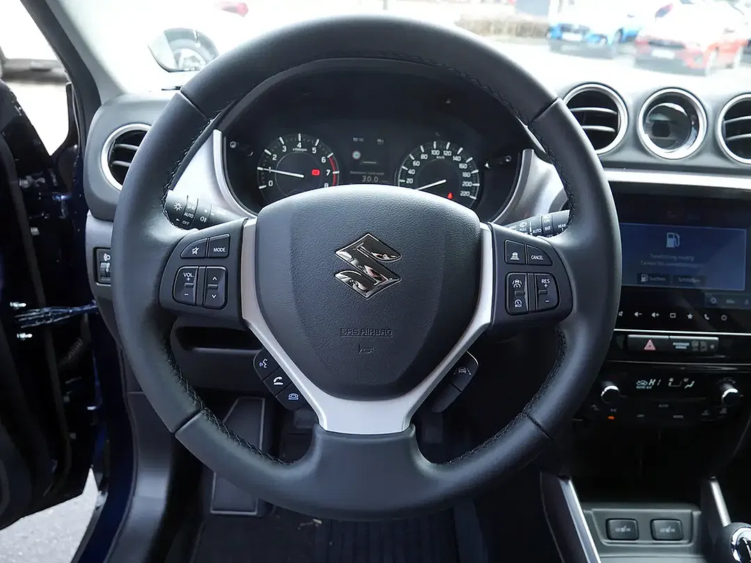 Suzuki Vitara - Thumbnail 11