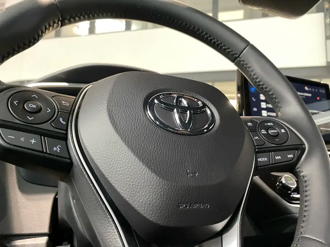 Toyota Corolla - Thumbnail 11