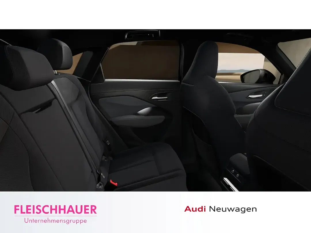 Audi Q3 - Thumbnail 9